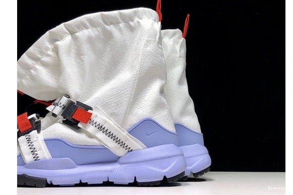 Yard Sachs' AH7767-101 - Mars Overshoe Nike 'Tom 1002